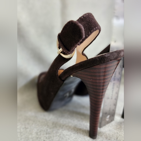 Guess Chocolate Brown Suede Stiletto Peep Toe Slingback Pumps 6M - Picture 9 of 9